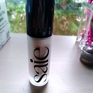 Saie Glowy Super Gel Lightweight Dewy Highlighter